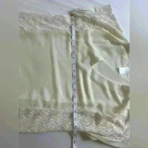 Esley Cream/light yellow V-Neck blouse knitted sides sheer Women’s size small - Picture 6 of 6